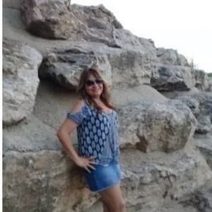 Meet your Posher, Cyndi